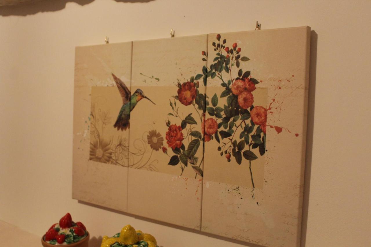ロコロトンド Trulli Colibri'ヴィラ エクステリア 写真